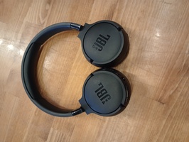 JBL Tune 670NC Noise Cancelling Wireless On-Ear Headphones