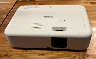 Epson Projector w/ Remote (No Streaming Stick)