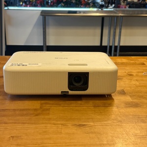 Epson Projector w/ Remote (No Streaming Stick)