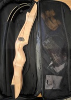 Vista Recurve Bow in Soft Case