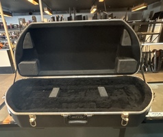 SKB BOW HARD CASE WITH KEYS 