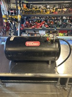  7 GALLON PORTABLE AIR TANK HUSKY