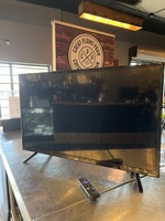 Onn 100012589 32" TV W/ remote