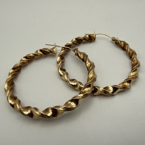 5.30gms 10k hoop earrings 