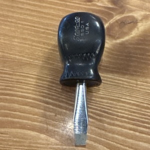 SNAP ON SSD1 STUBBY FLAT HEAD SCREWDRIVER 