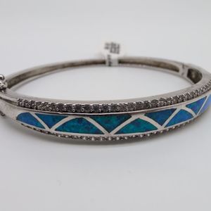 STERLING SILVER BRACELET WITH BRILLIANT STONES