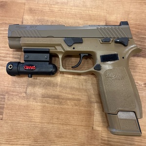  M17 Sig Sauer P320 M17 CO2-Powered .177 Cal Semi-Automatic Air Pistol with 20rd