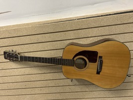 JAPANESE ACOUSTIC (1971) W HARDSHELL CASE