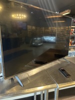 VIZIO / D43F-J04 / 43" SMART TV