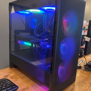 CUSTOM GAMING PC NZXT RTX 3080, RYZEN 7 9700X 8-CORE PROCESSOR, 32GB DDR5 EVGA10