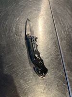 SHEFFEILD FOLDING KNIFE WITH WINDOW BREAKER