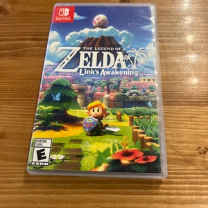 NINTENDO SWITCH LEGEND OF ZELDA LINKS AWAKENING