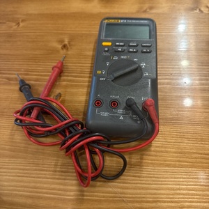 FLUKE 87-5 MULTI METER