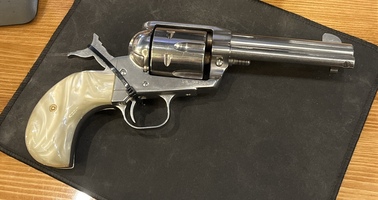 RUGER VACQUERO BIRDS HEAD .357CAL SINGLE ACTION REVOLVER WITH CASE