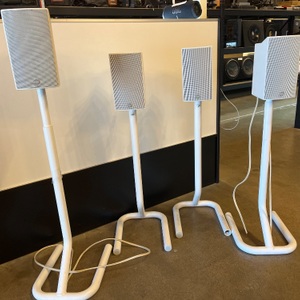 BOSTON / SURROUND / SATTELITE SPEAKER ON STAND