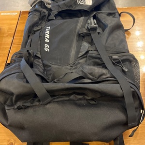  NORTH FACE TERRA 65 HIKING BACKPACK