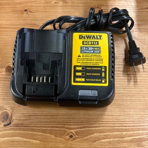 DEWALT 12V/20V CHARGER 