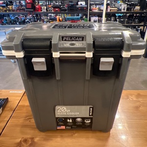  PELICAN 20 QT COOLER (GREY)