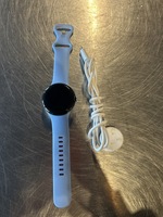 GOOGLE PIXEL WATCH 2 WITH CHARGER