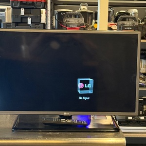 LG 32 INCH NON SMART WITH REMOTE