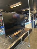  TCL 43 INCH SMART ROKU TV WITH REMOTE