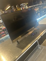  ONN ROKU TV 32INCH WITH REMOTE