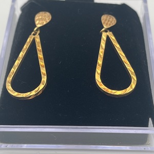  18KT YELLOW GOLD EARRINGS TEARDROP STYLE 