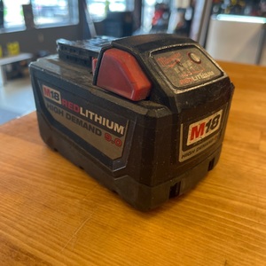 Milwaukee / 48-11-1890 / 9ah Battery