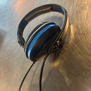 TURTLE BEACH / PS4 HEADSET