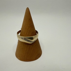 10KT 2.20GMS YELLOW GOLD RING 
