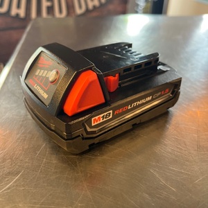 MILWAUKEE / 48-11-1815 / 1.5AH BATTERY