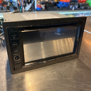 KENWOOD / DDX376BT W/ REMOTE AND REAR VIEW CAMERA