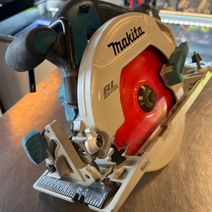 Makita / XSH03Z / 18V LXT Brushless Circular Saw