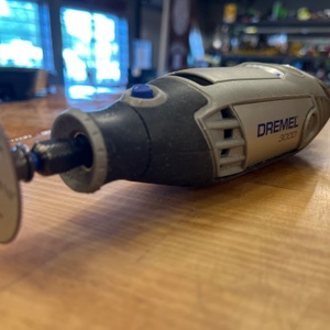 DREMEL / 3000 / CORDED ROTARY TOOL WITH BITS