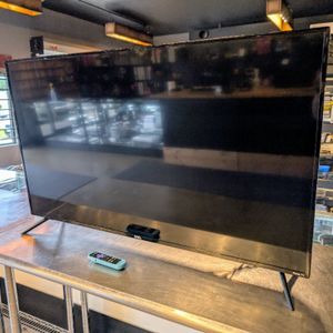 onn 50” Class 4K UHD (2160P) LED Roku Smart Television HDR W/ Remote