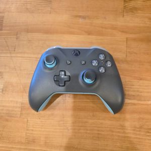 XBOX ONE CONTROLLER