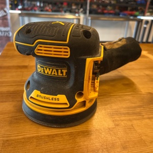 DEWALT 20V MAX Orbital Sander