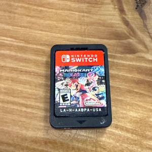 NINTENDO SWITCH MARIO KART 8