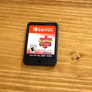 NINTENDO SWITCH POKEMON SHIELD