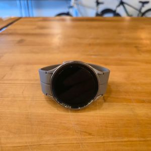 SAMSUNG GALAXY WATCH 5 PRO