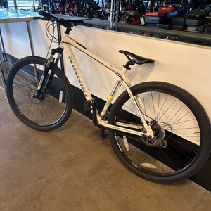 NISHIKI / COLORADO XL / 29INCH WHEELS / WHITE