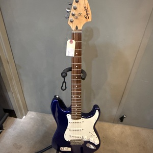 FENDER SQUIRE STRAT (PURLE)
