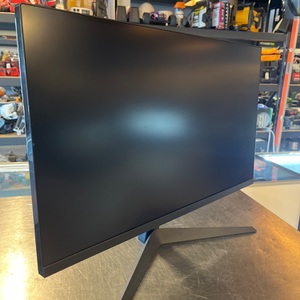 LG / 27GQ40W-B / Gaming Monitor