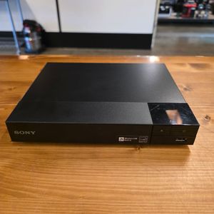 SONY  BDP-S3700 BLU RAY PLAYER