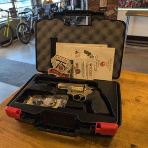 Stainless Ruger / Super Redhawk Alaskan / .454 Revolver in Stainless Steel / Inc