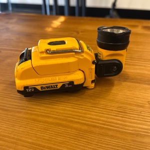  DEWALT DCL510  FLASHLIGHT WITH 12V 3AH BATTERY