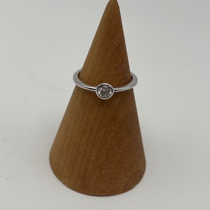 1.60gms Ring 14K / 1.6G / WG / Ring