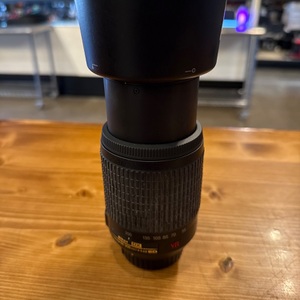 Nikon / DX SWM VR ED IF / LENS 55-200MM CAMERA LENS