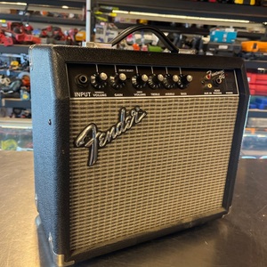 Fender / Frontman 15 2-Channel 15-Watt 1x8" Guitar Practice Amp
