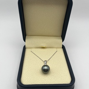 3g 14kt Gold Necklace with .10 Diamond above Pearl